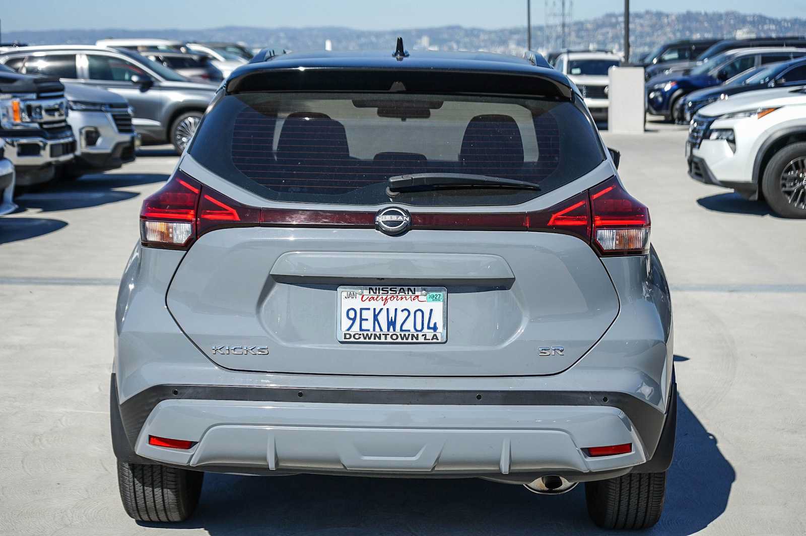 Used 2023 Nissan Kicks SR w/ SR Premium Package FWD image 7