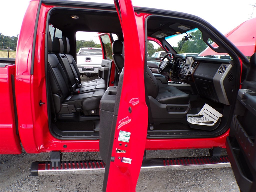 Used 2016 Ford F350 Lariat w/ Lariat Ultimate Package image 4