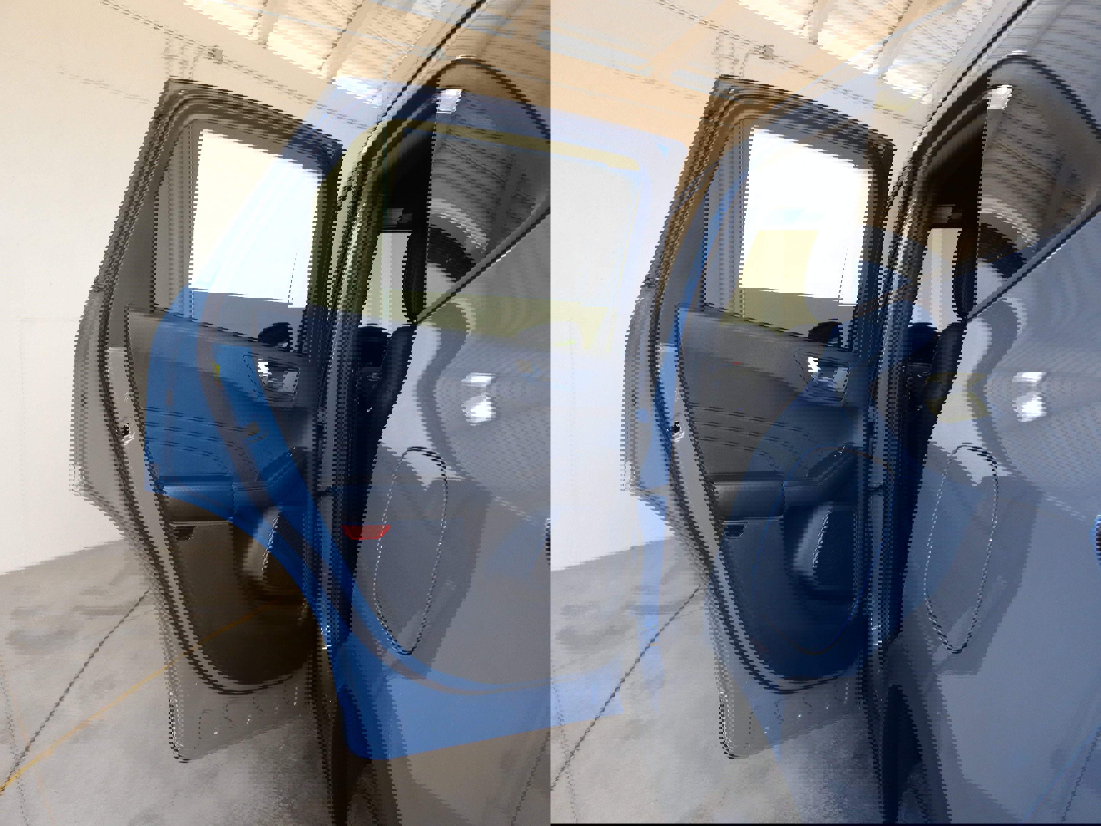 New 2025 Ford Escape ST-Line w/ Equipment Group 301A image 38