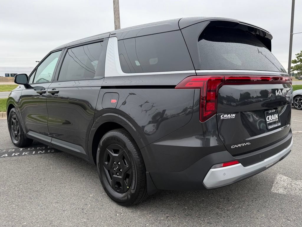 New 2026 Kia Carnival LX FWD image 5