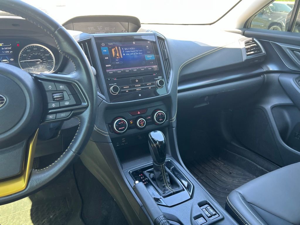 Used 2022 Subaru Crosstrek 2.5i Sport w/ Moonroof Package AWD/4WD image 32