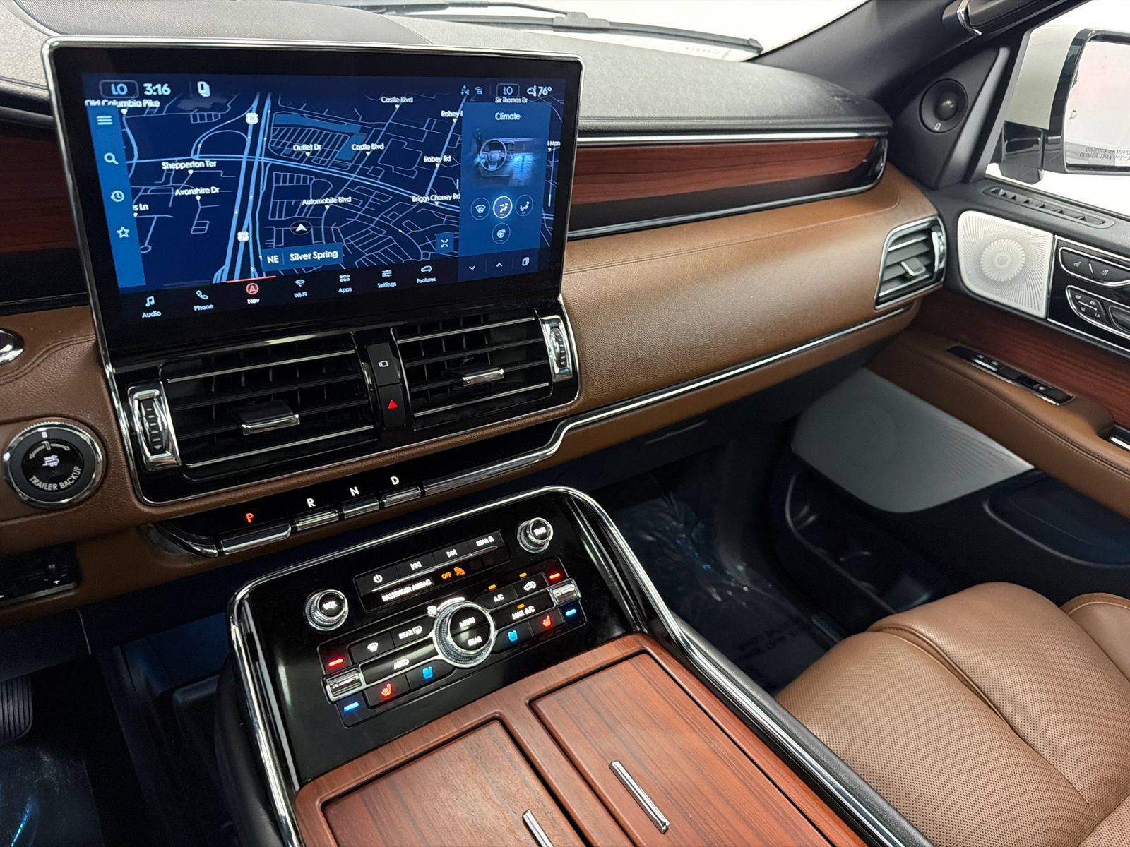 Certified 2023 Lincoln Navigator Reserve AWD/4WD image 29