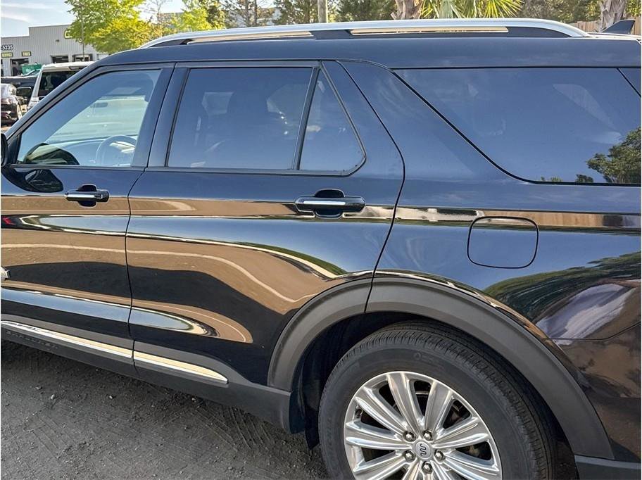 Used 2021 Ford Explorer King Ranch w/ Premium Technology Package AWD/4WD image 6