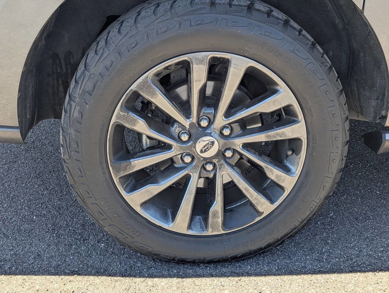 Used 2020 Ford Expedition Max Limited RWD image 10