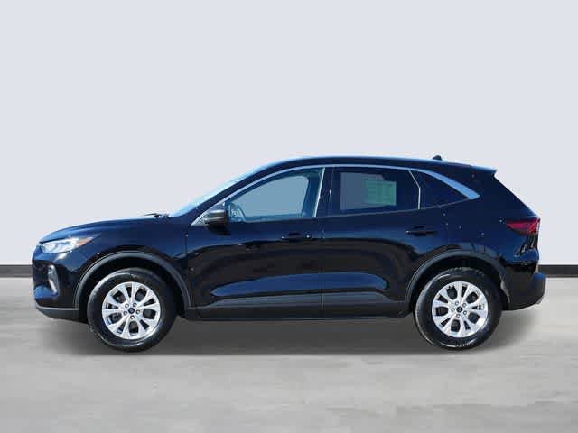 Used 2023 Ford Escape Active AWD/4WD image 2