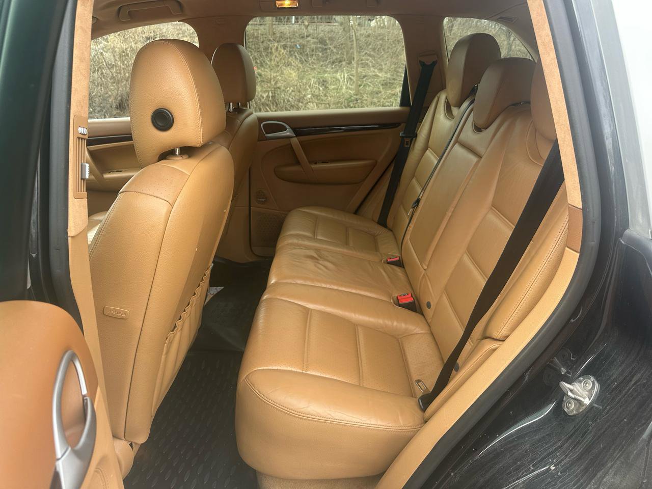 Used 2005 Porsche Cayenne Turbo AWD/4WD image 12