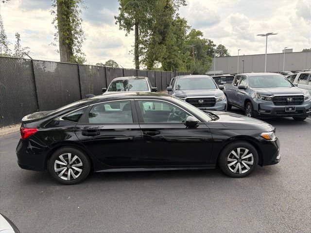 Used 2023 Honda Civic LX image 4