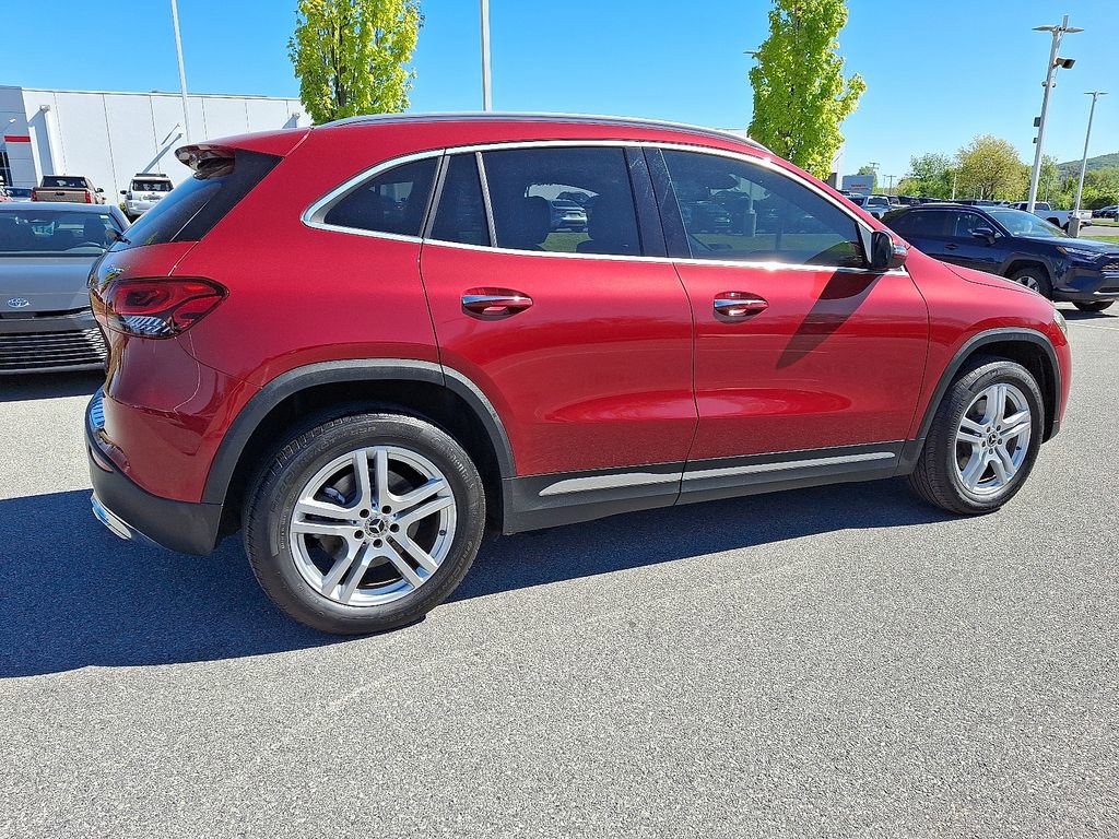 Used 2022 Mercedes-Benz GLA 250 4MATIC image 11