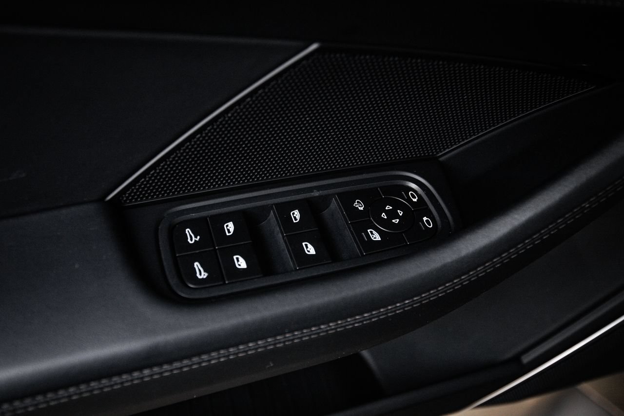 Certified 2022 Porsche Panamera 4 AWD/4WD image 22