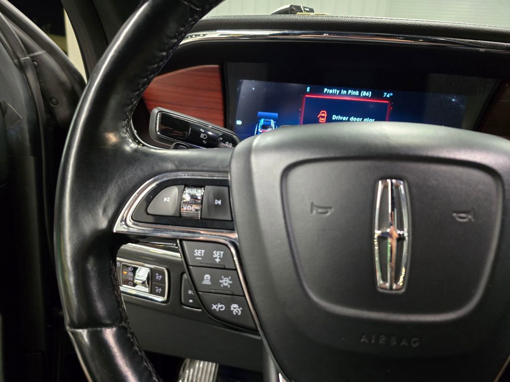 Used 2023 Lincoln Navigator L Reserve RWD image 21