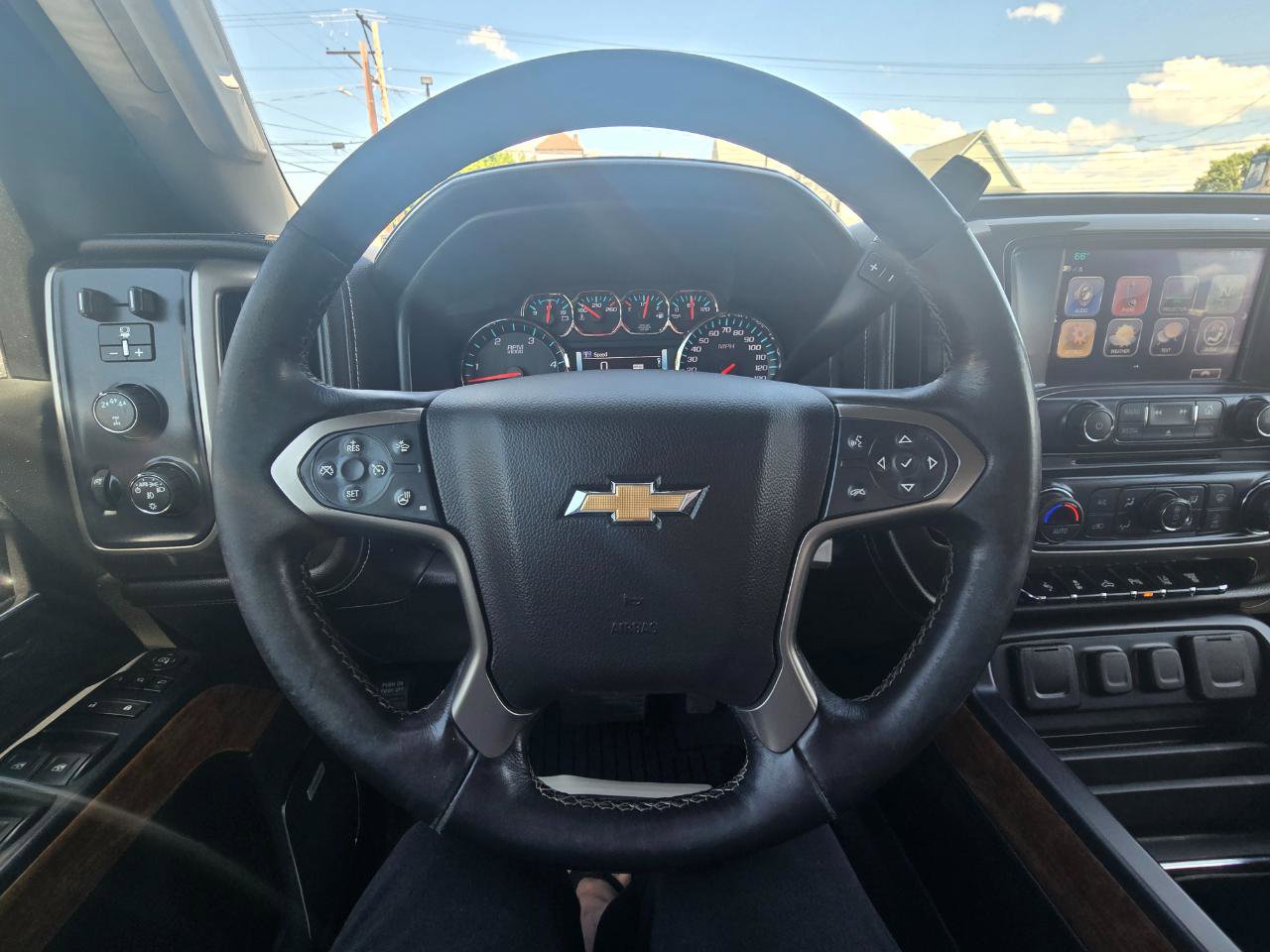 Used 2019 Chevrolet Silverado 3500 High Country w/ Duramax Plus Package AWD/4WD image 7
