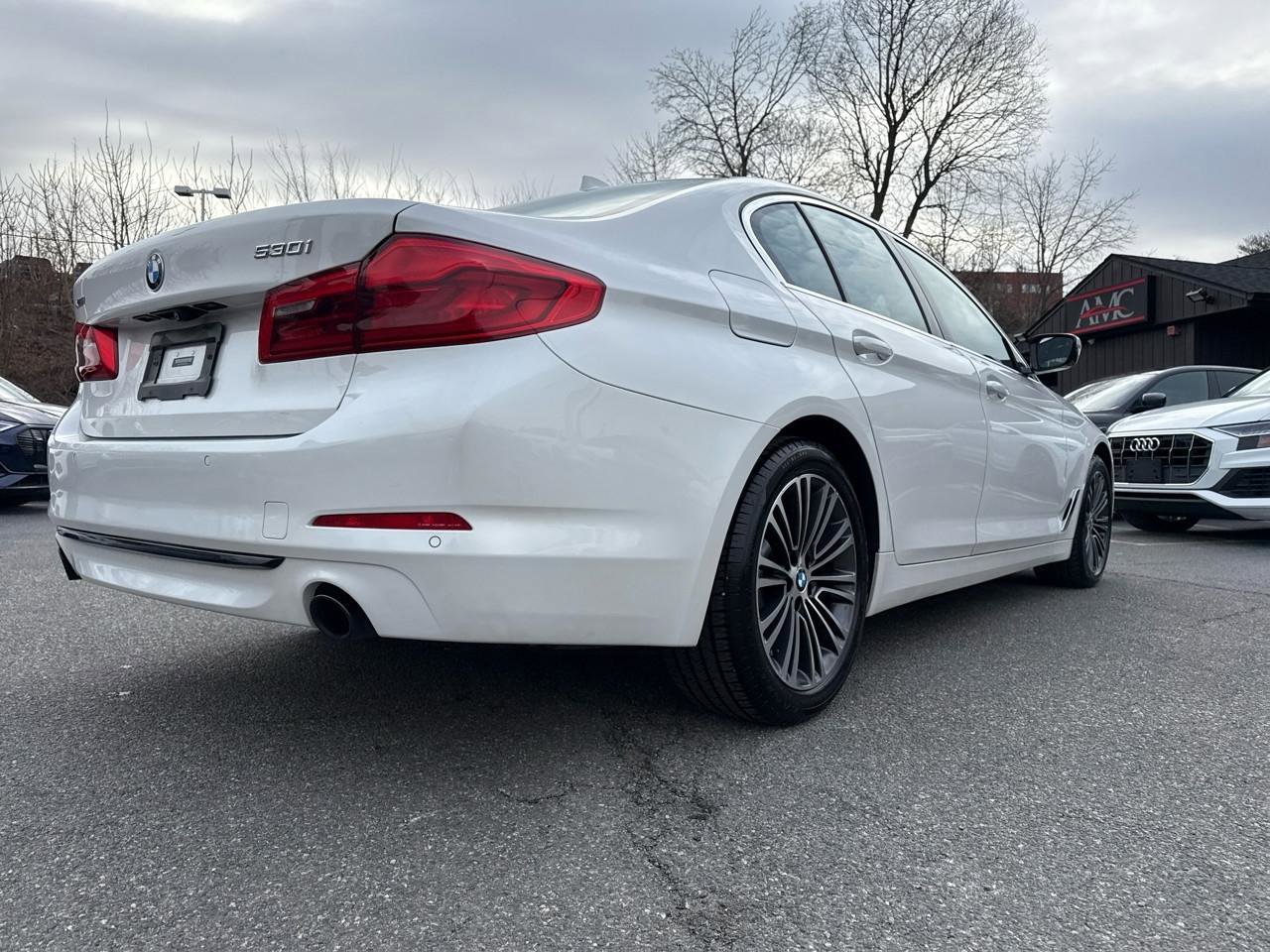 Used 2019 BMW 530i xDrive w/ Convenience Package image 12