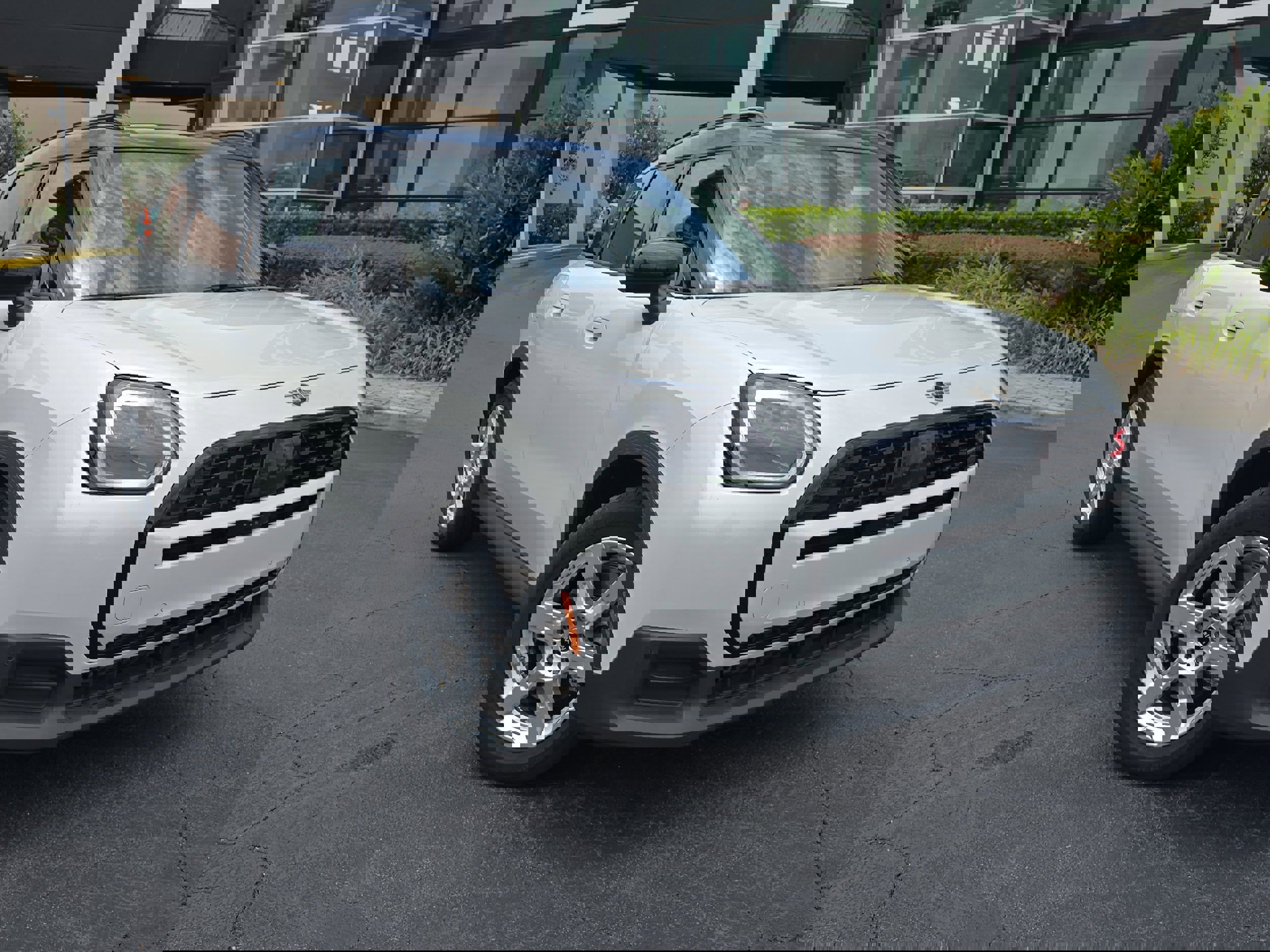 Used 2025 MINI Cooper Countryman S w/ Comfort Package Max image 30