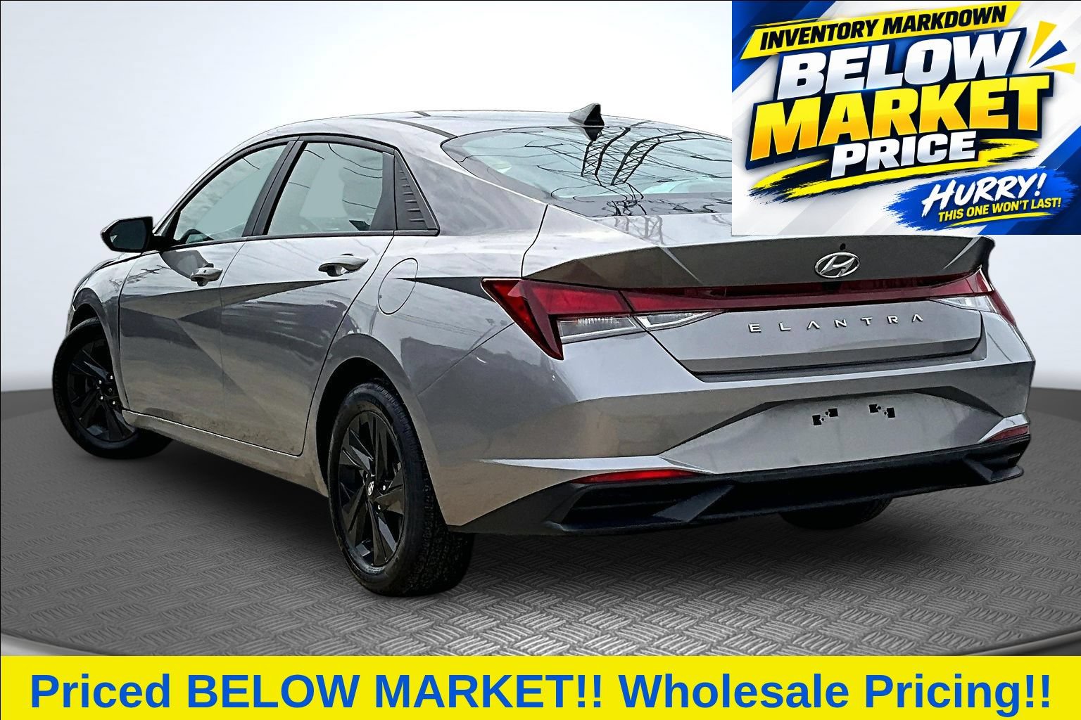Used 2022 Hyundai Elantra SEL w/ Cargo Package FWD image 6