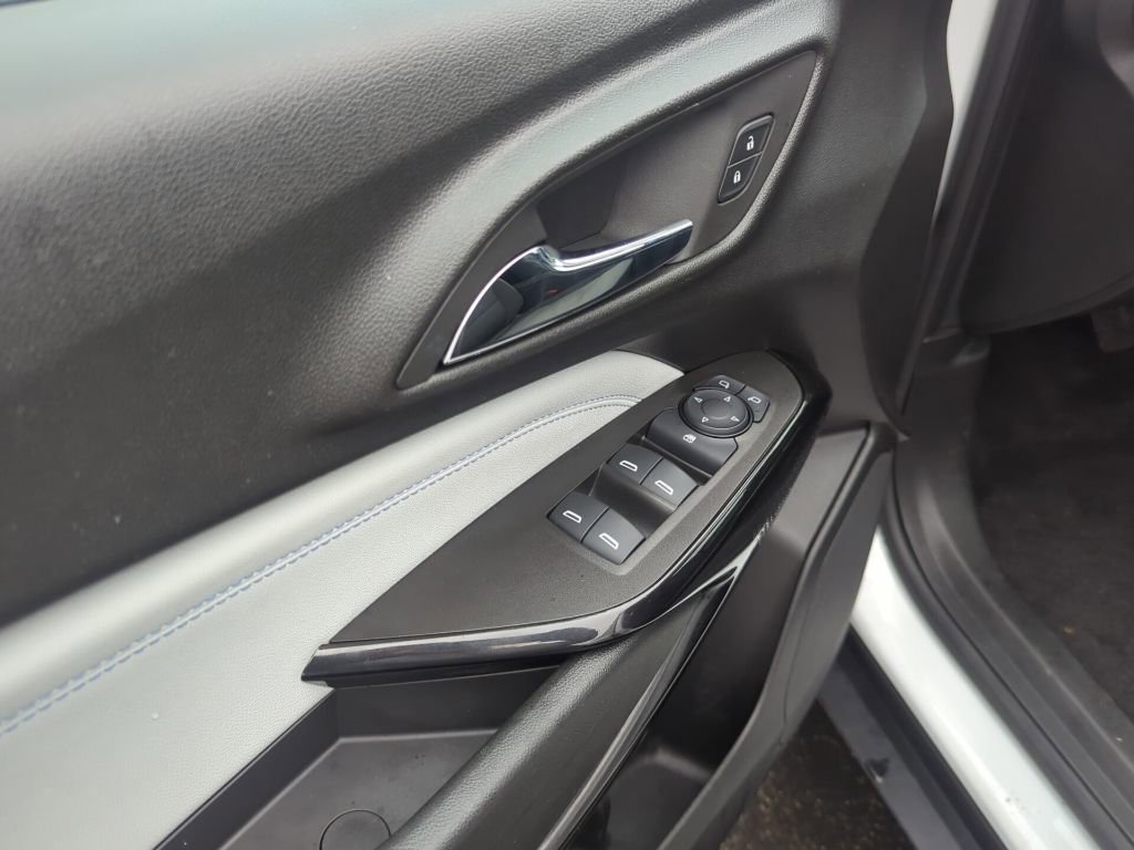 Certified 2024 Chevrolet Trax LT w/ Driver Confidence Package image 17