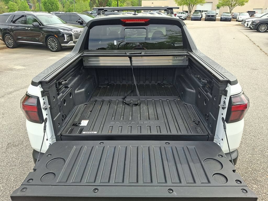 Used 2025 Hyundai Santa Cruz Limited AWD/4WD image 30