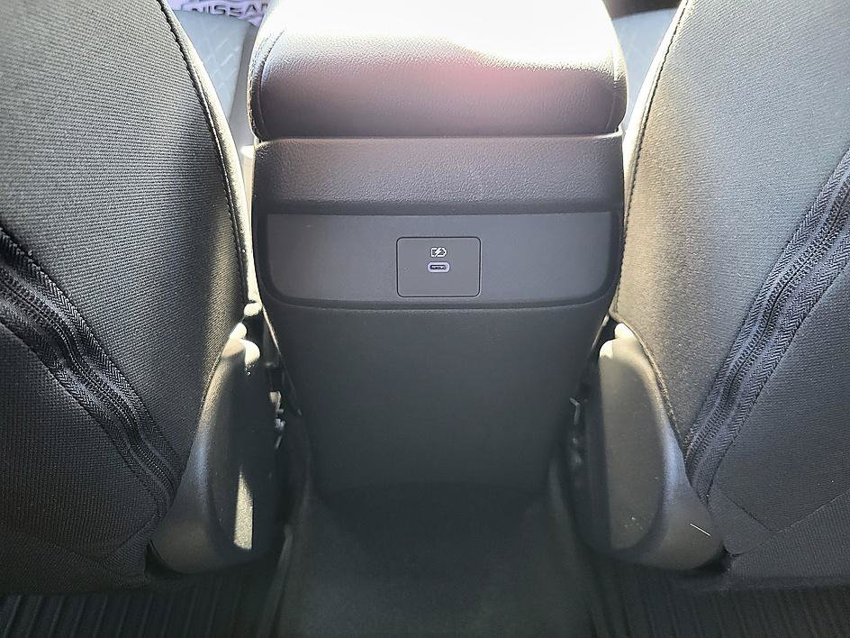 Certified 2026 Nissan Sentra SV w/ Floor Mat Package FWD image 31