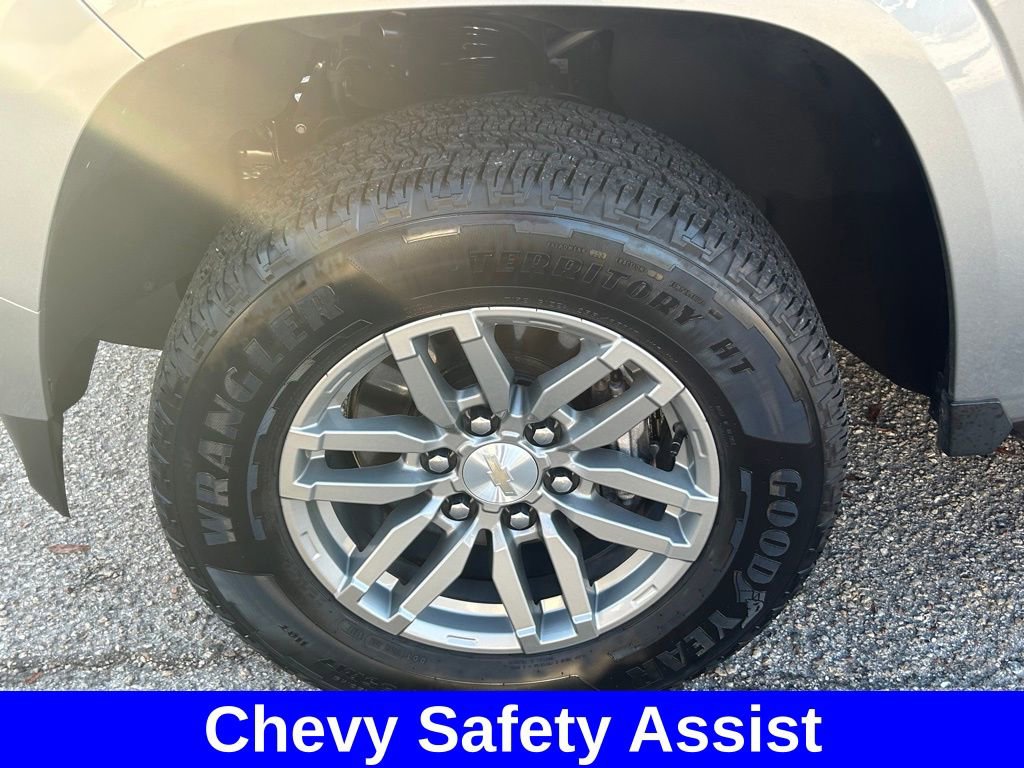 Used 2023 Chevrolet Colorado LT w/ LT Convenience Package II image 17