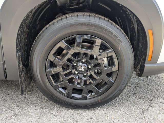 New 2026 Mitsubishi Outlander Trail Edition image 10