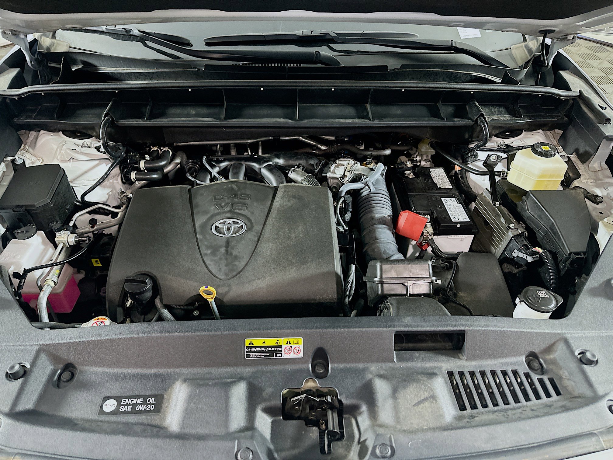 Used 2022 Toyota Highlander XLE image 37