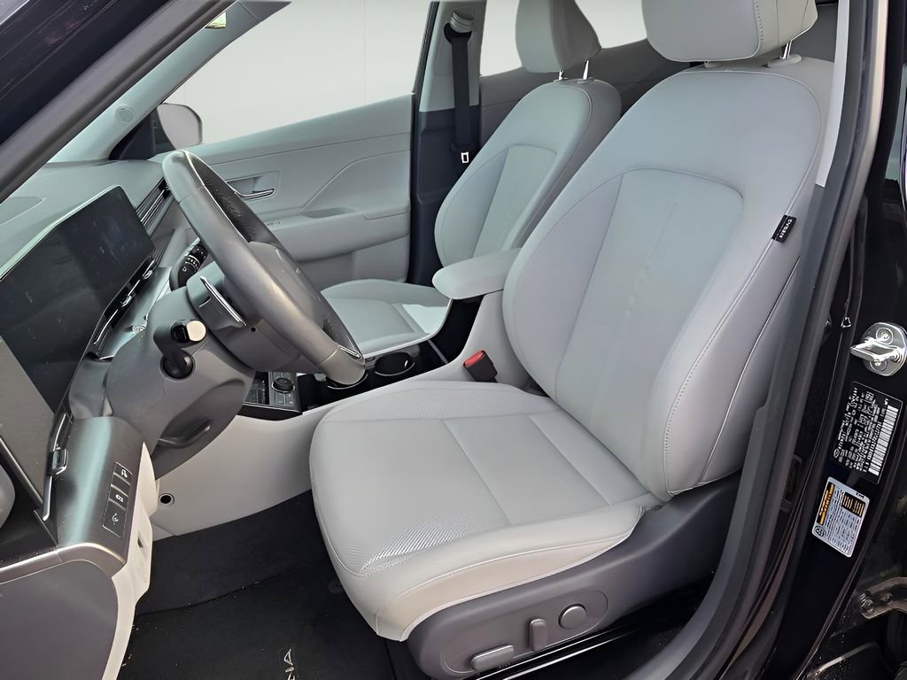 Used 2024 Hyundai Kona Limited image 12