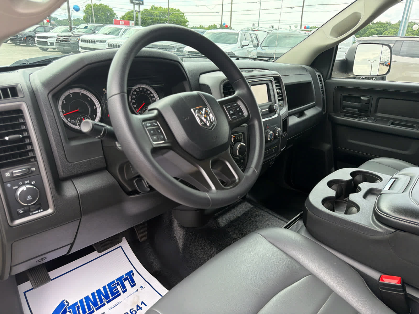 Used 2022 RAM 1500 Tradesman w/ Chrome Appearance Group AWD/4WD image 13