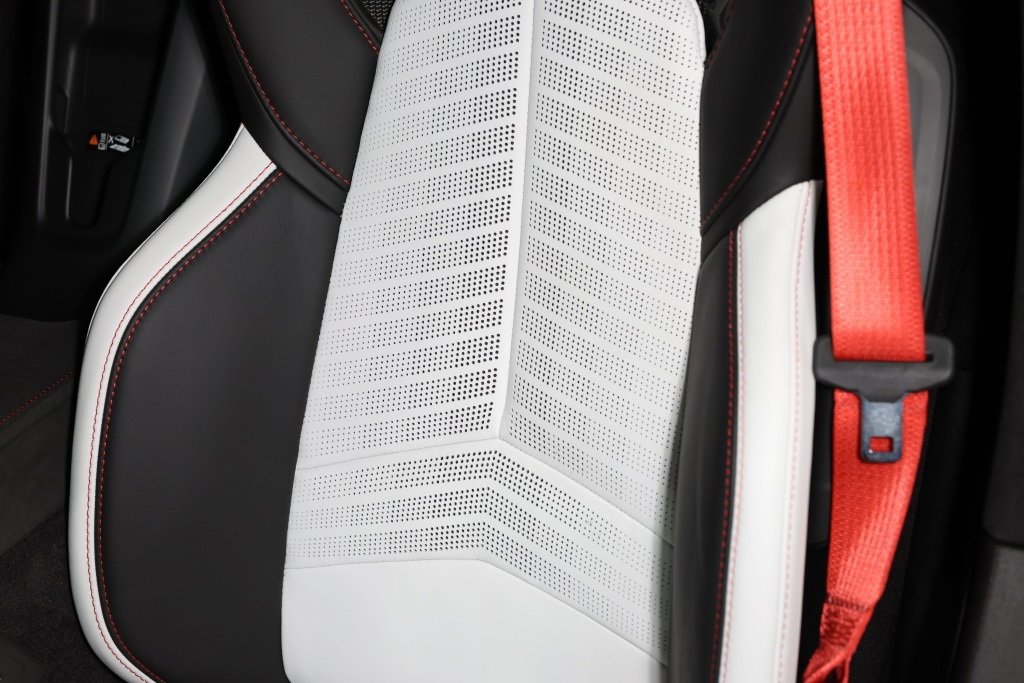 Used 2023 Chevrolet Corvette Stingray Premium Cpe w/ Z51 Performance Package image 16