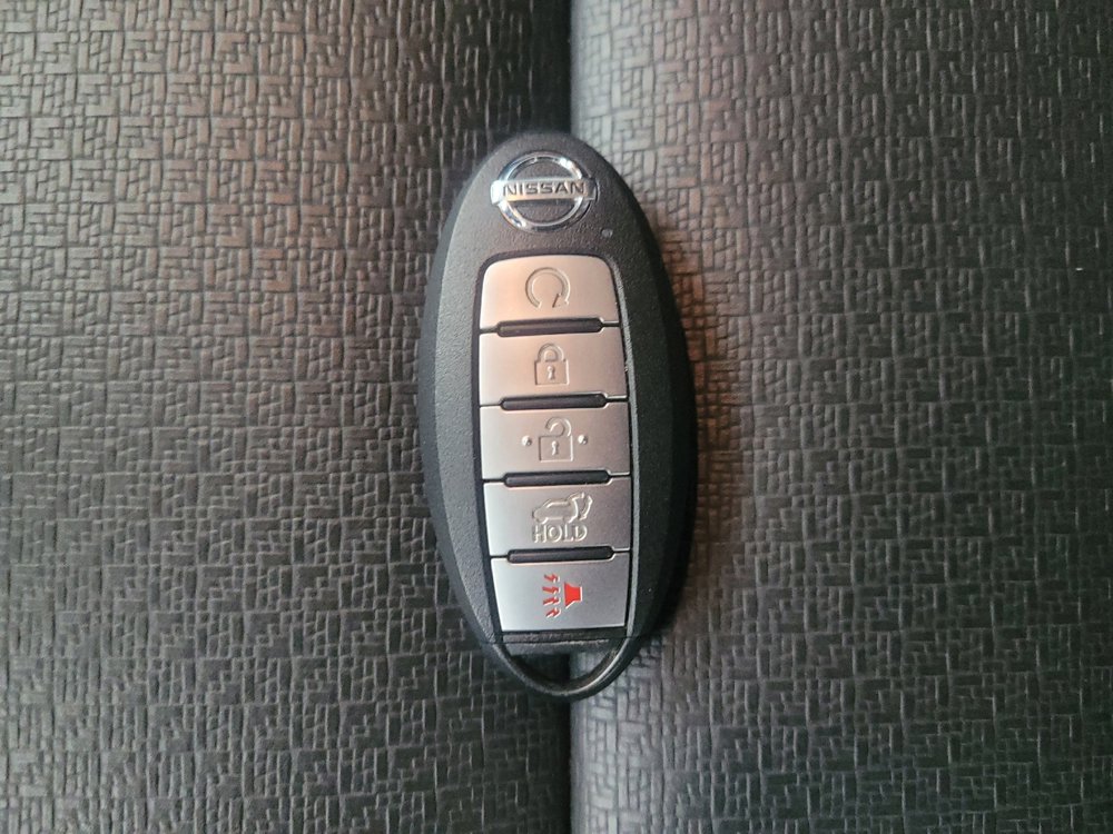 Used 2021 Nissan Rogue SV w/ Premium Package image 32