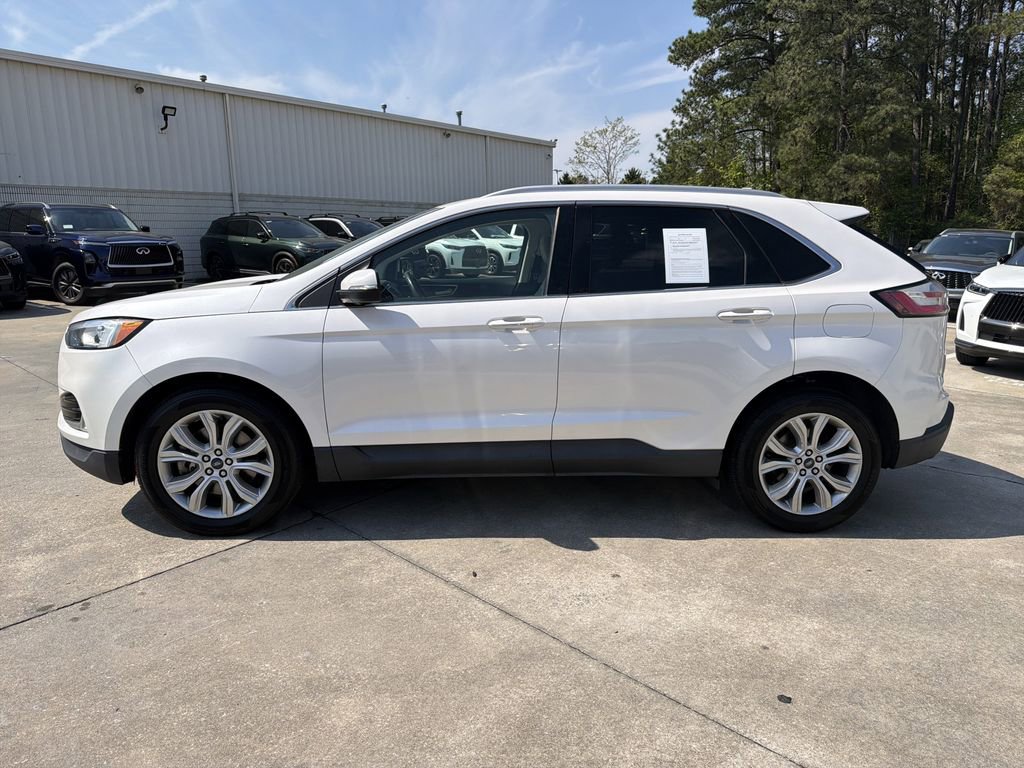 Used 2019 Ford Edge Titanium w/ Cold Weather Package image 4