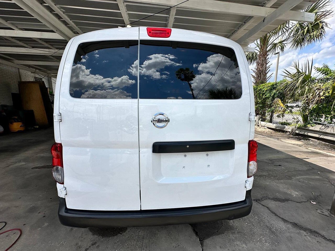 Used 2017 Nissan NV200 S w/ Cruise Control Package FWD image 2