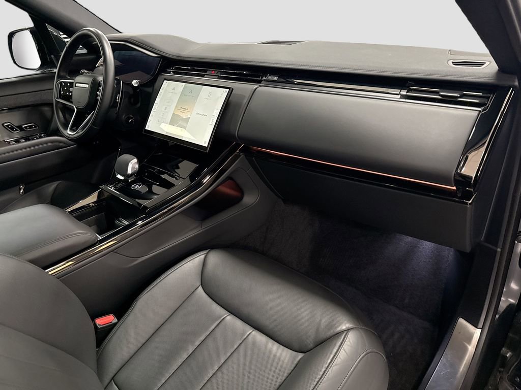 Certified 2024 Land Rover Range Rover Sport SE image 16