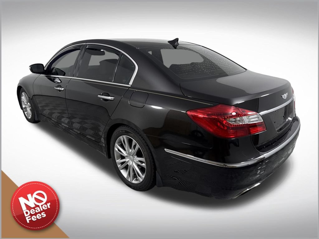 Used 2014 Hyundai Genesis 3.8 RWD image 6