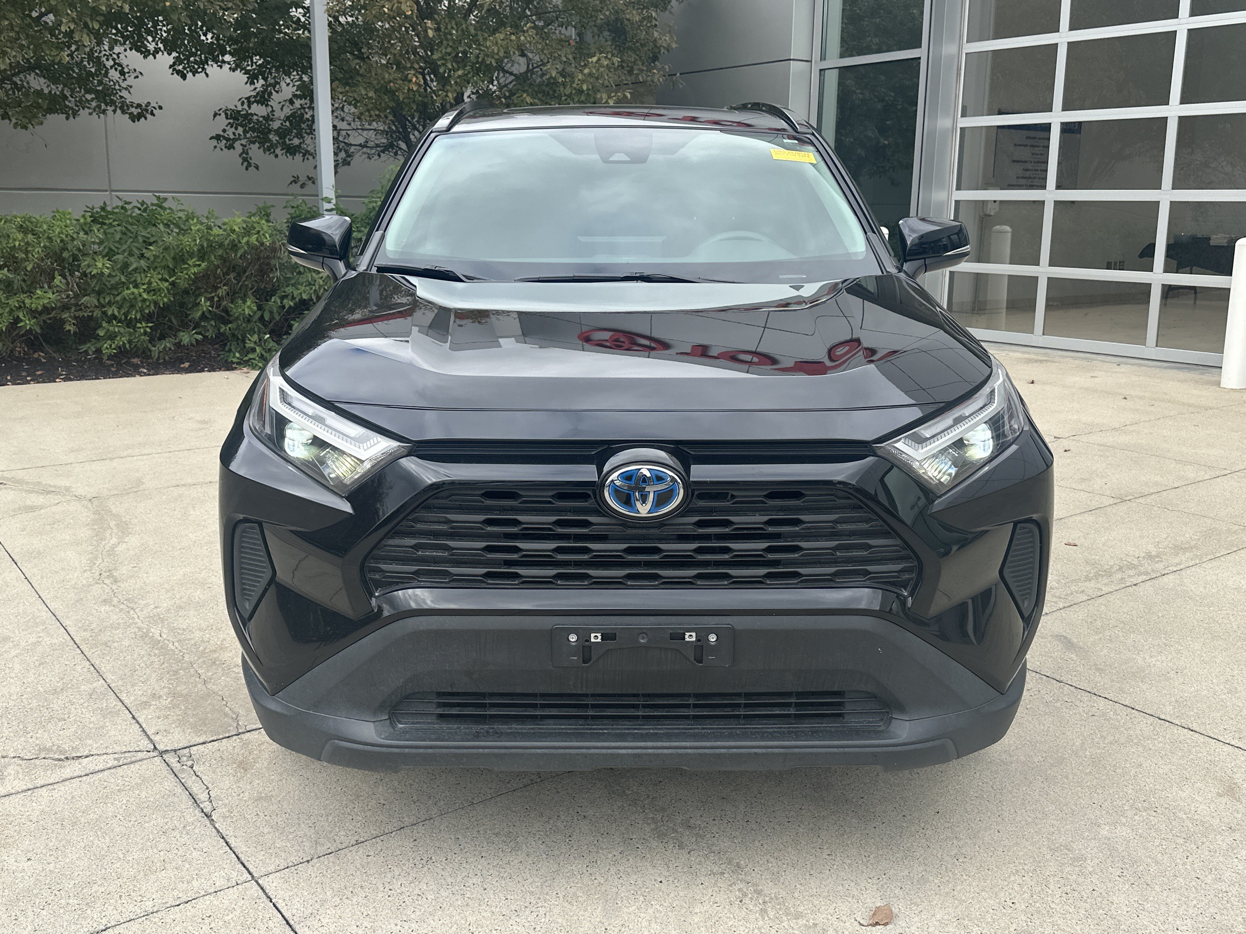 Used 2024 Toyota RAV4 XLE w/ Convenience Package AWD/4WD image 5