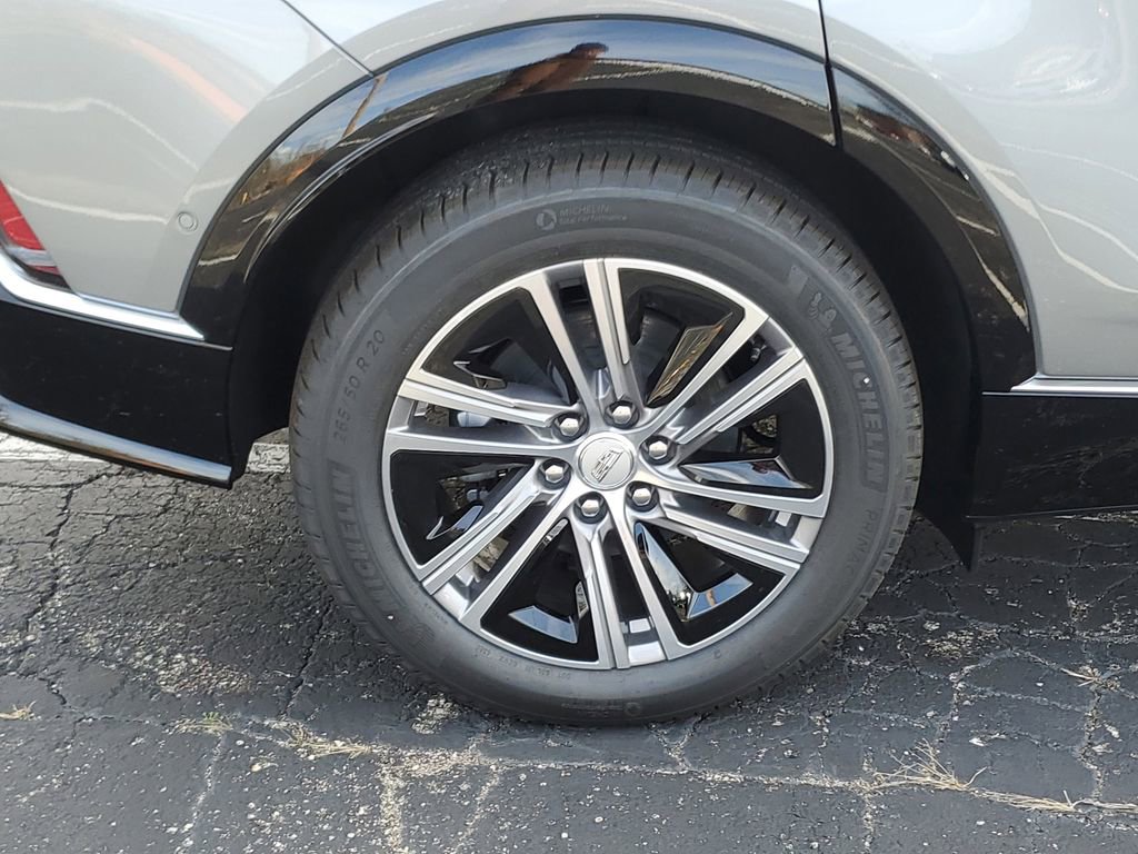 New 2026 Cadillac Lyriq Luxury image 7