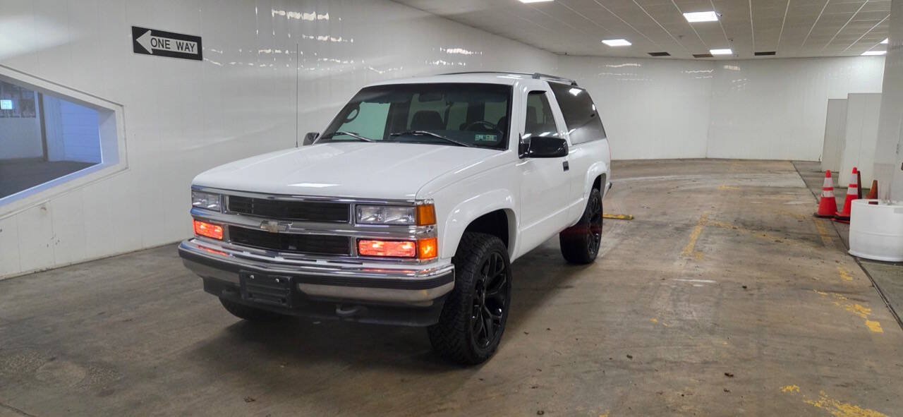 Used 1995 Chevrolet Tahoe 4WD 2-Door image 7