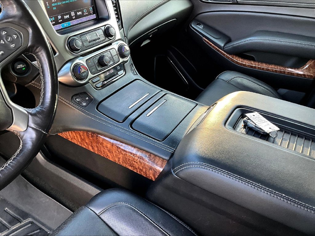 Used 2018 Chevrolet Suburban Premier AWD/4WD image 20