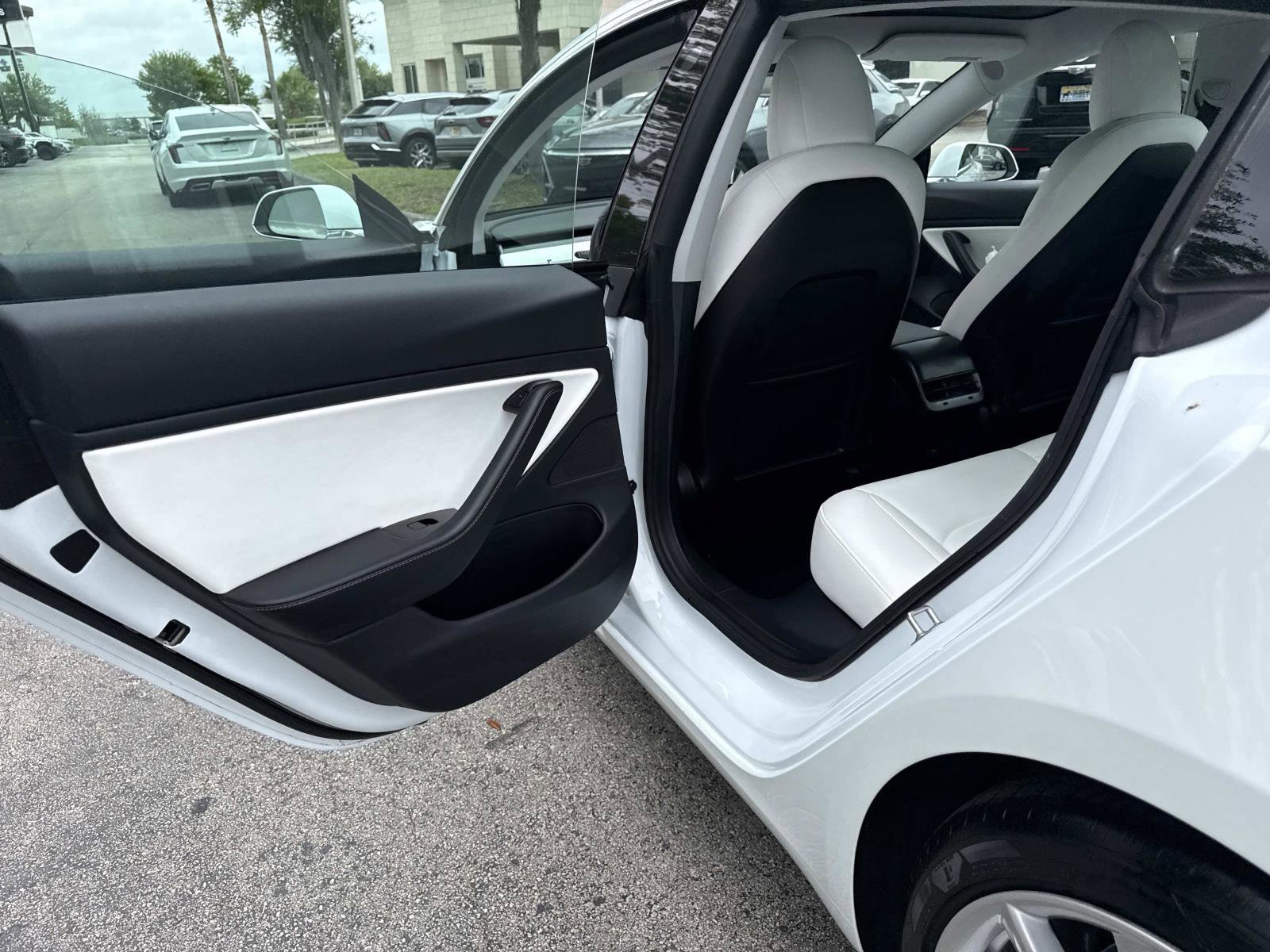Used 2019 Tesla Model 3 Standard Range Plus RWD image 12