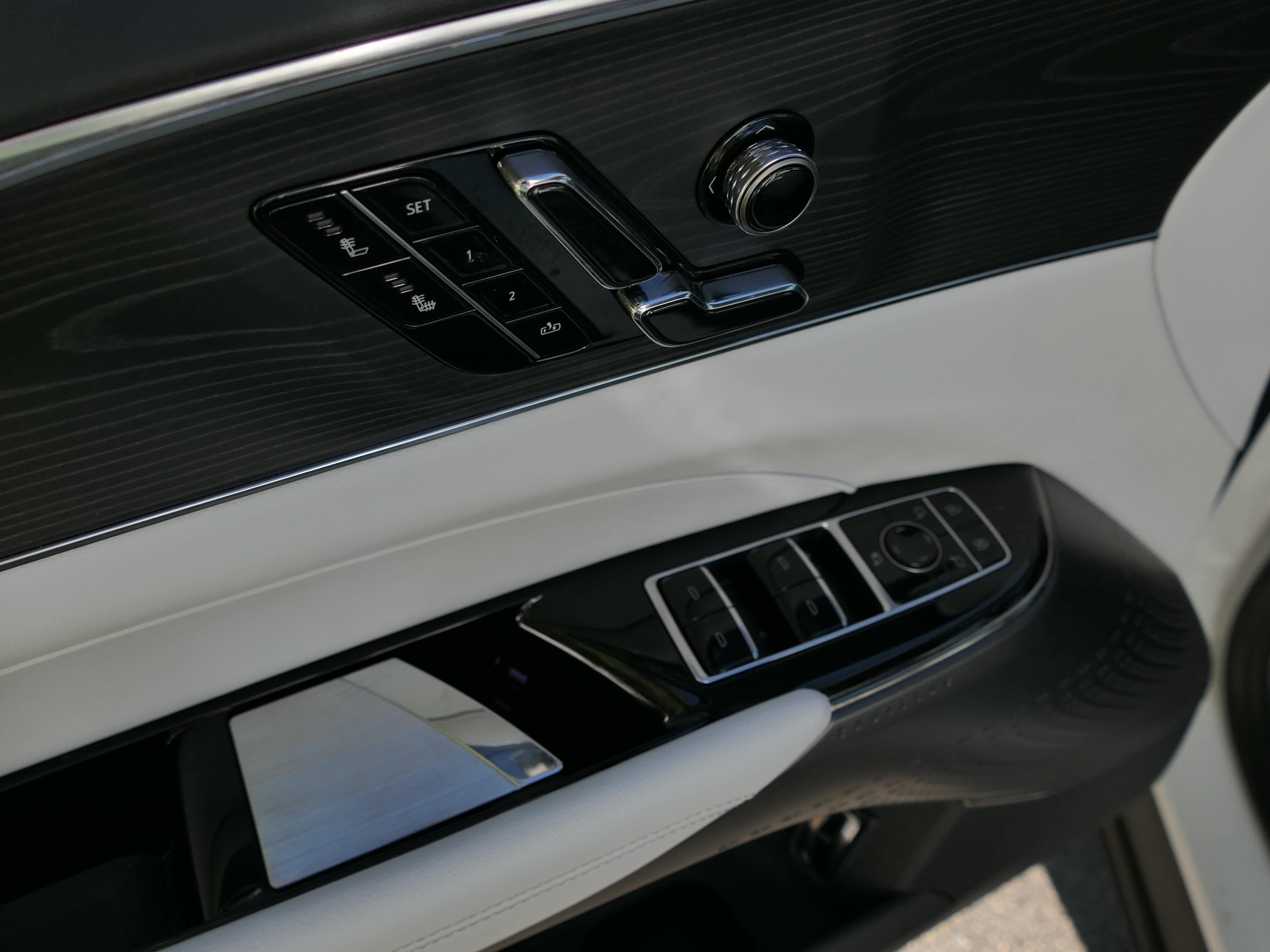 Certified 2024 Cadillac Lyriq Sport AWD/4WD image 15