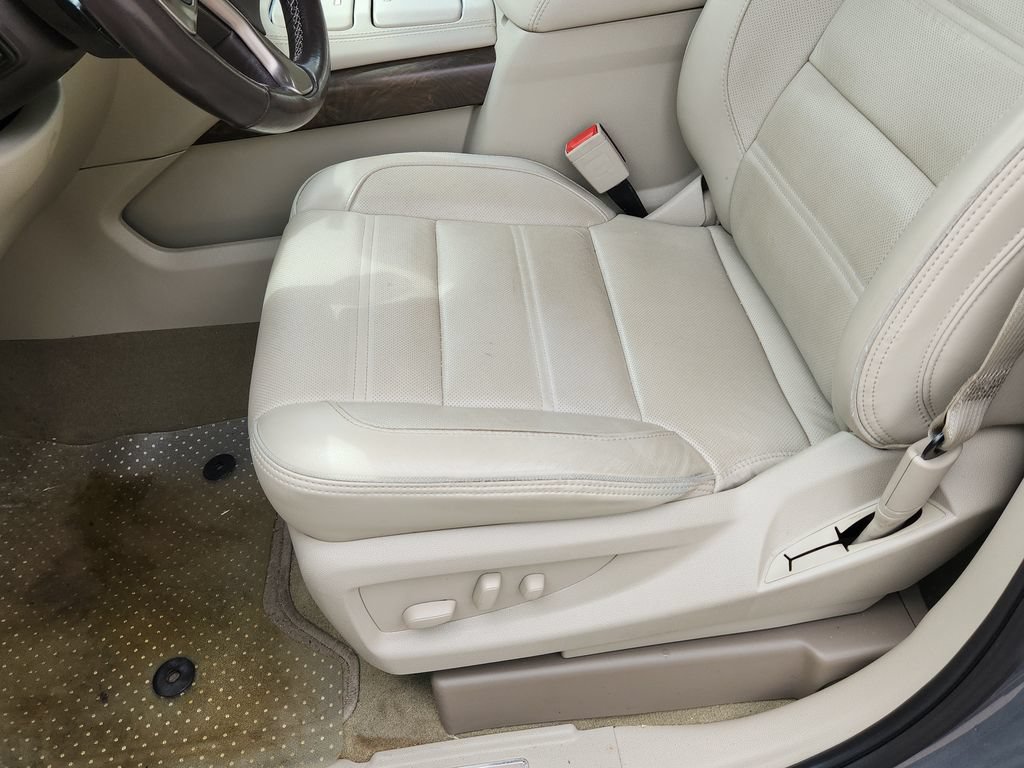 Used 2018 GMC Yukon Denali w/ Enhanced Security Package AWD/4WD image 7