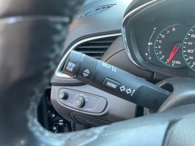 Used 2020 Chevrolet Trax LT w/ Driver Confidence Package FWD image 27
