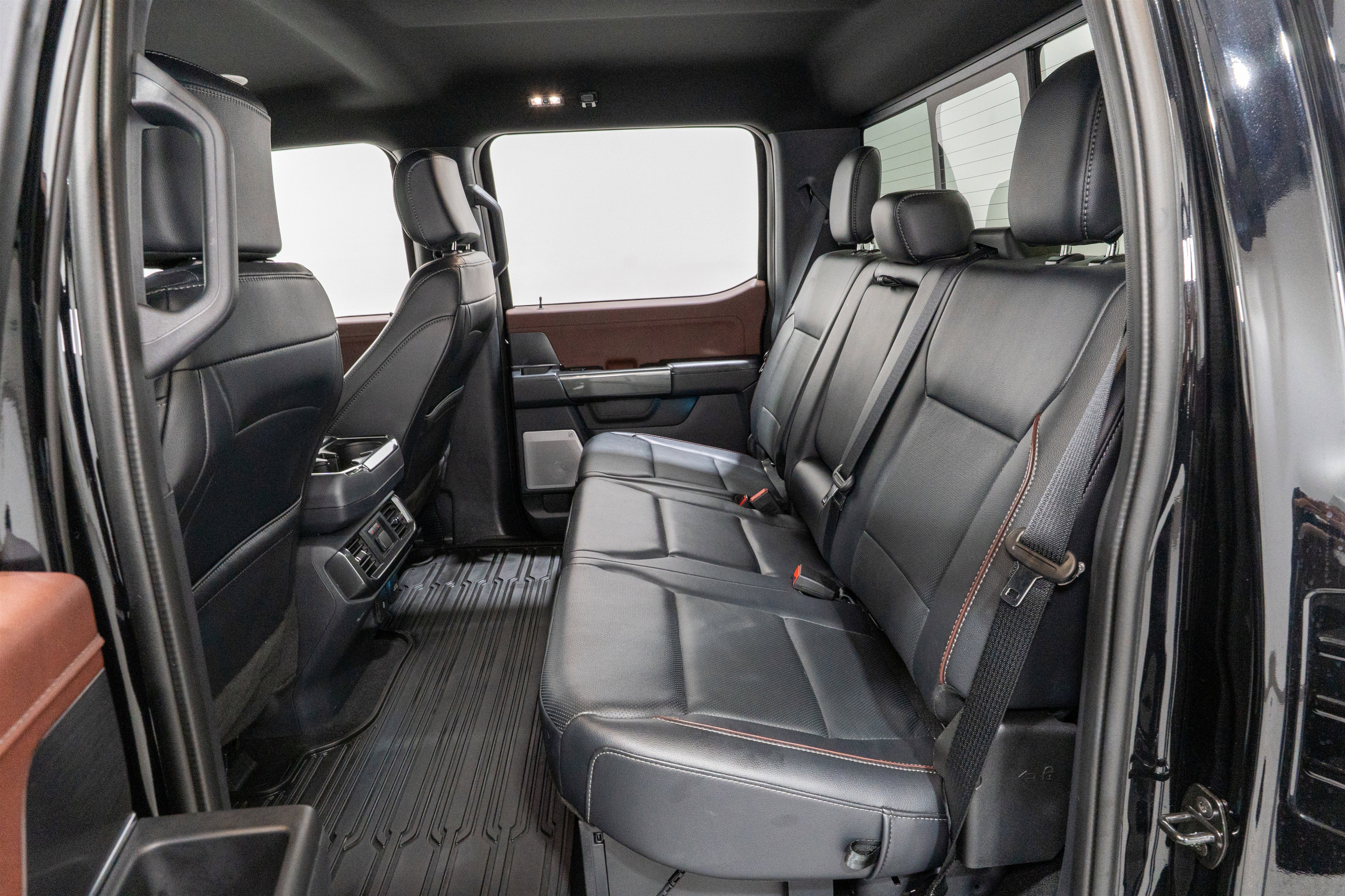 Used 2023 Ford F150 Lariat w/ Equipment Group 502A High image 38