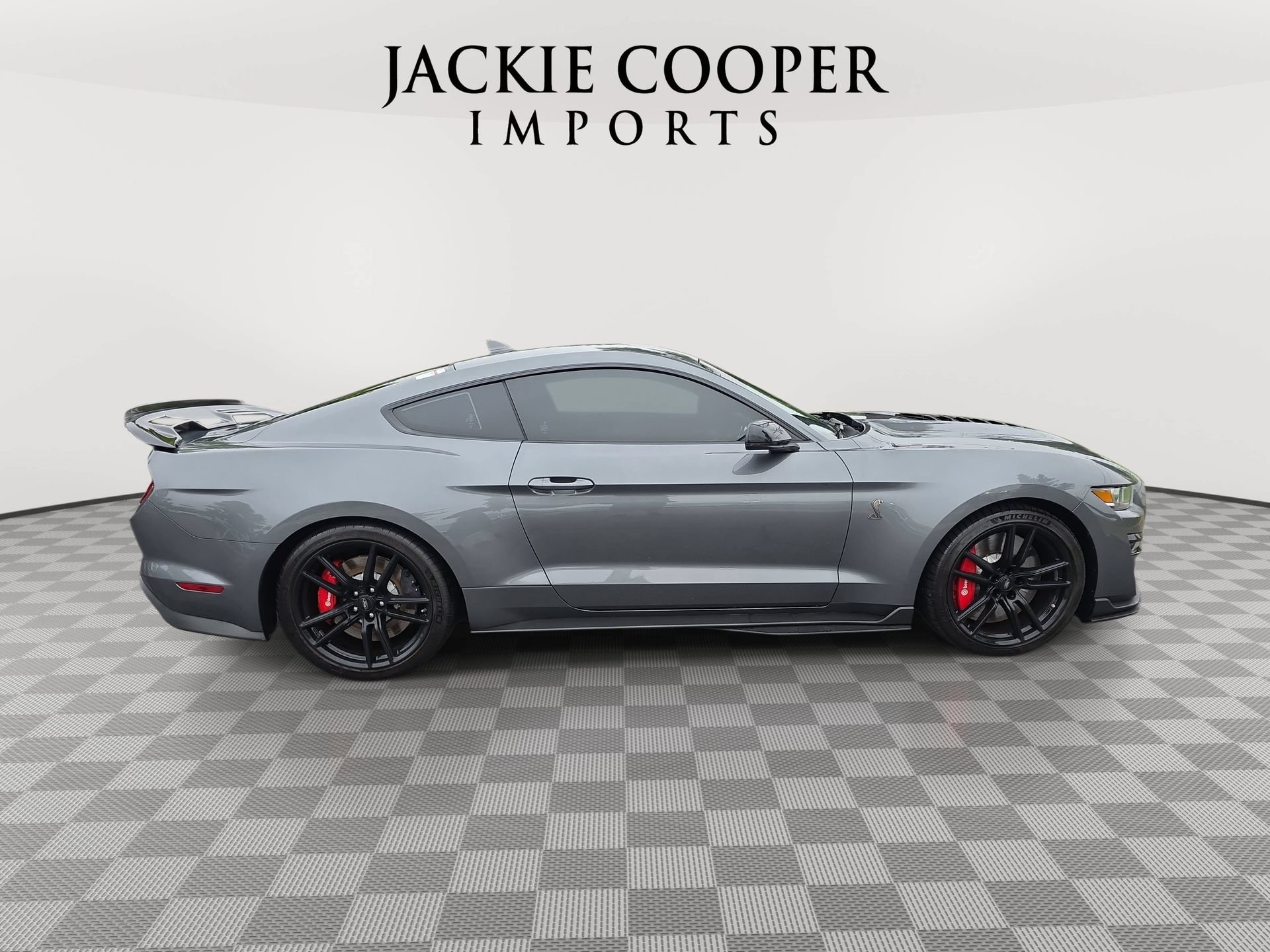 Used 2022 Ford Mustang Shelby GT500 w/ Technology Package RWD image 4