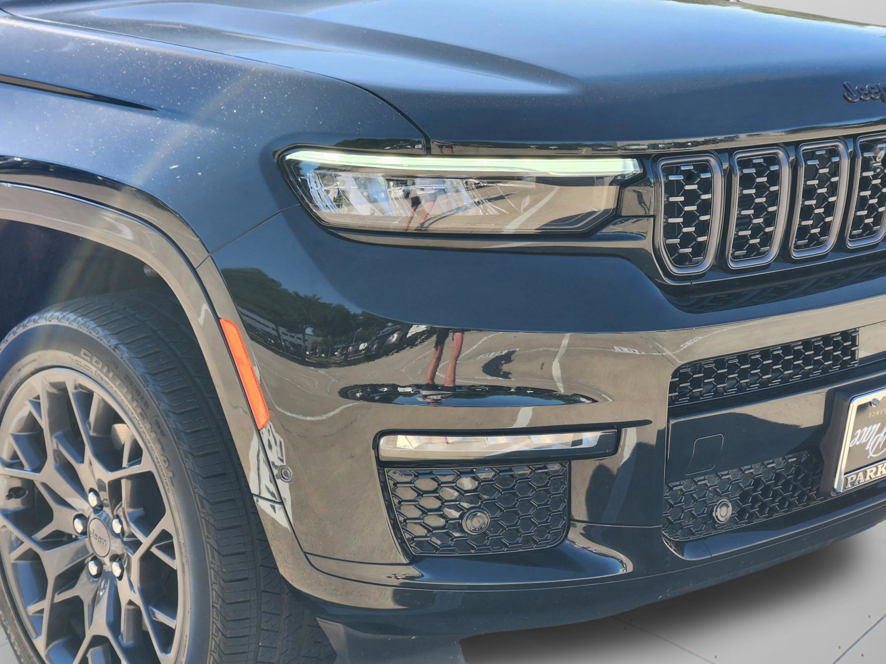 Used 2025 Jeep Grand Cherokee L Summit w/ Obsidian Package AWD/4WD image 35