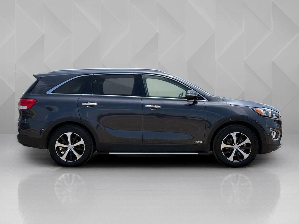 Used 2016 Kia Sorento EX AWD/4WD image 4