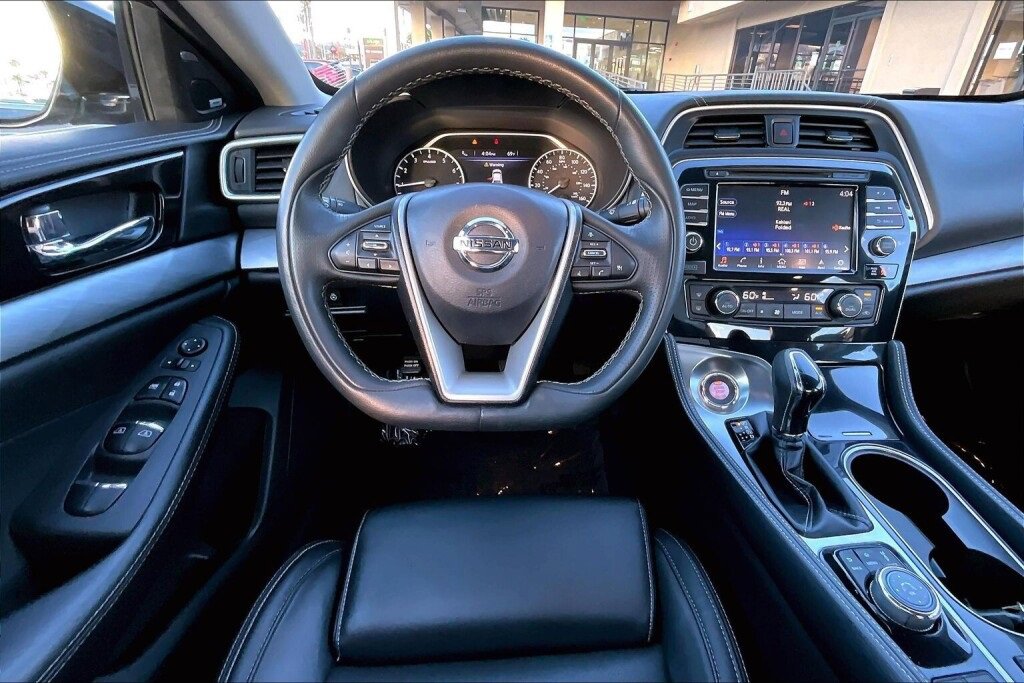 Used 2017 Nissan Maxima 3.5 SL image 7
