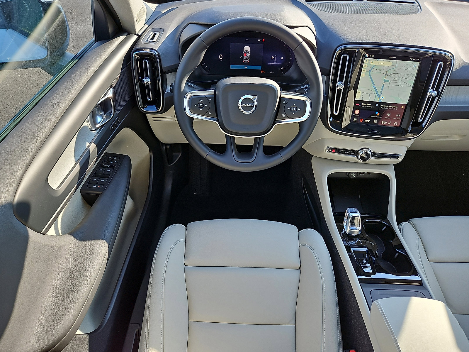 New 2026 Volvo XC40 B5 Plus w/ Protection Package Premier AWD/4WD image 9