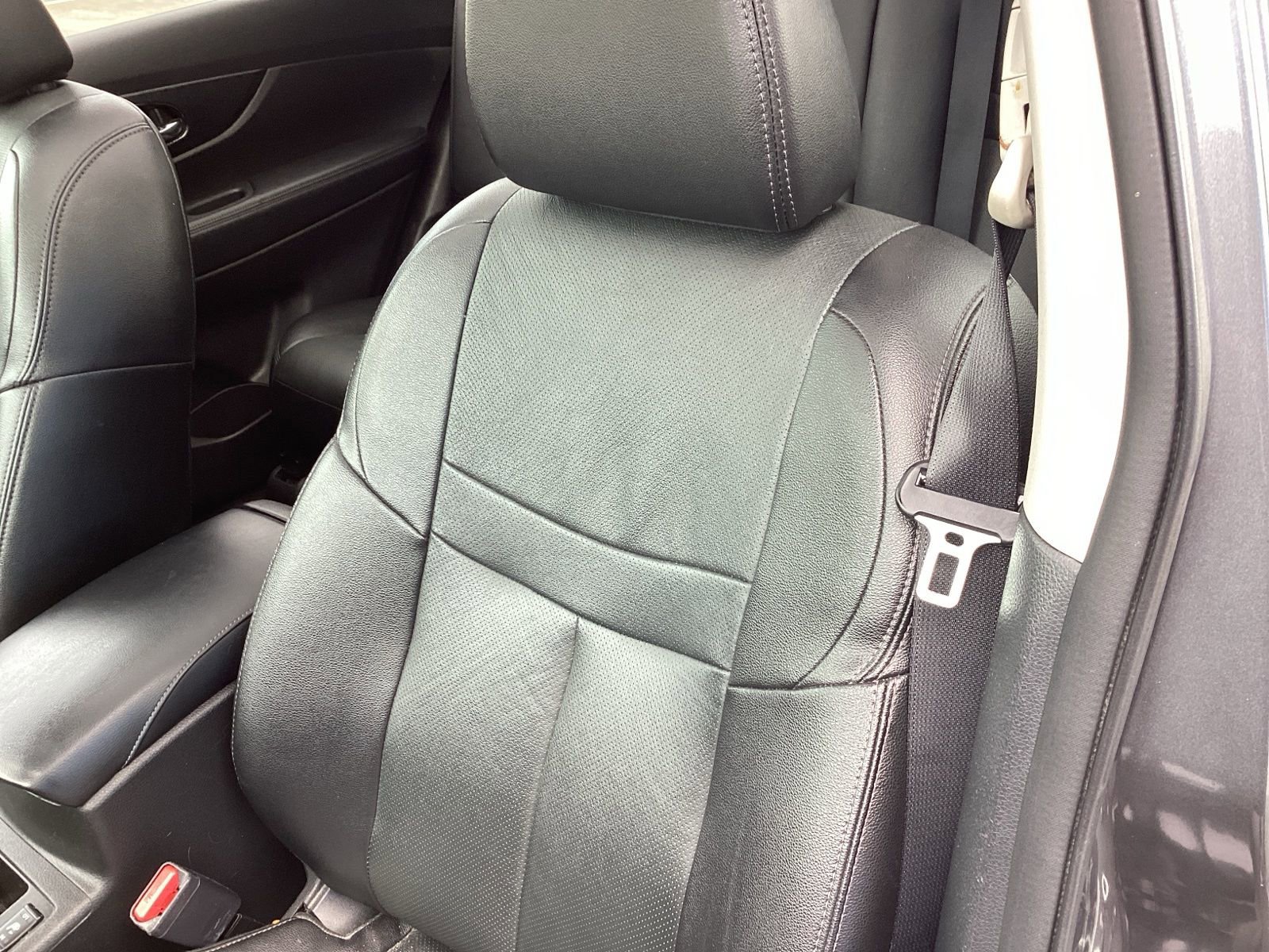 Used 2016 Nissan Rogue SL w/ SL Premium Package image 11