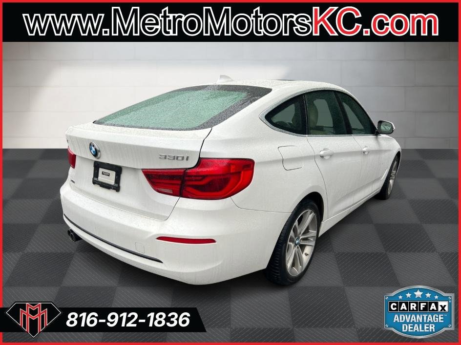 Used 2018 BMW 330i Gran Turismo xDrive image 6