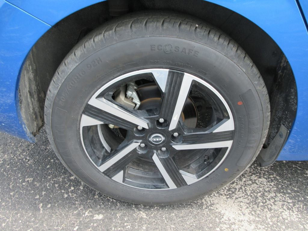 Used 2024 Nissan Sentra SV FWD image 9
