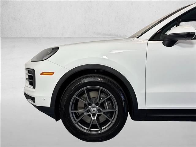Certified 2026 Porsche Cayenne AWD/4WD image 28